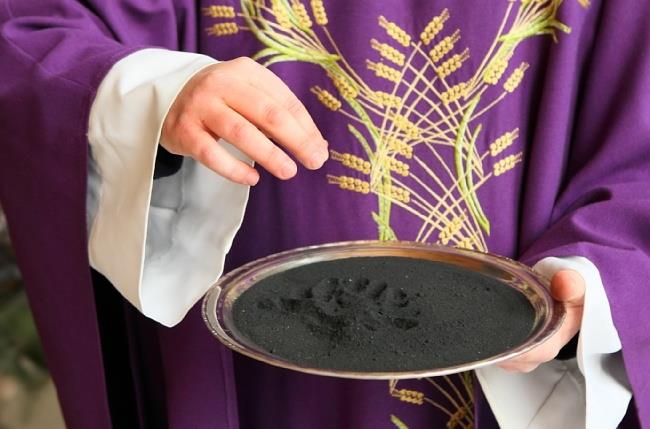 Benedizione e Imposizione delle Ceneri